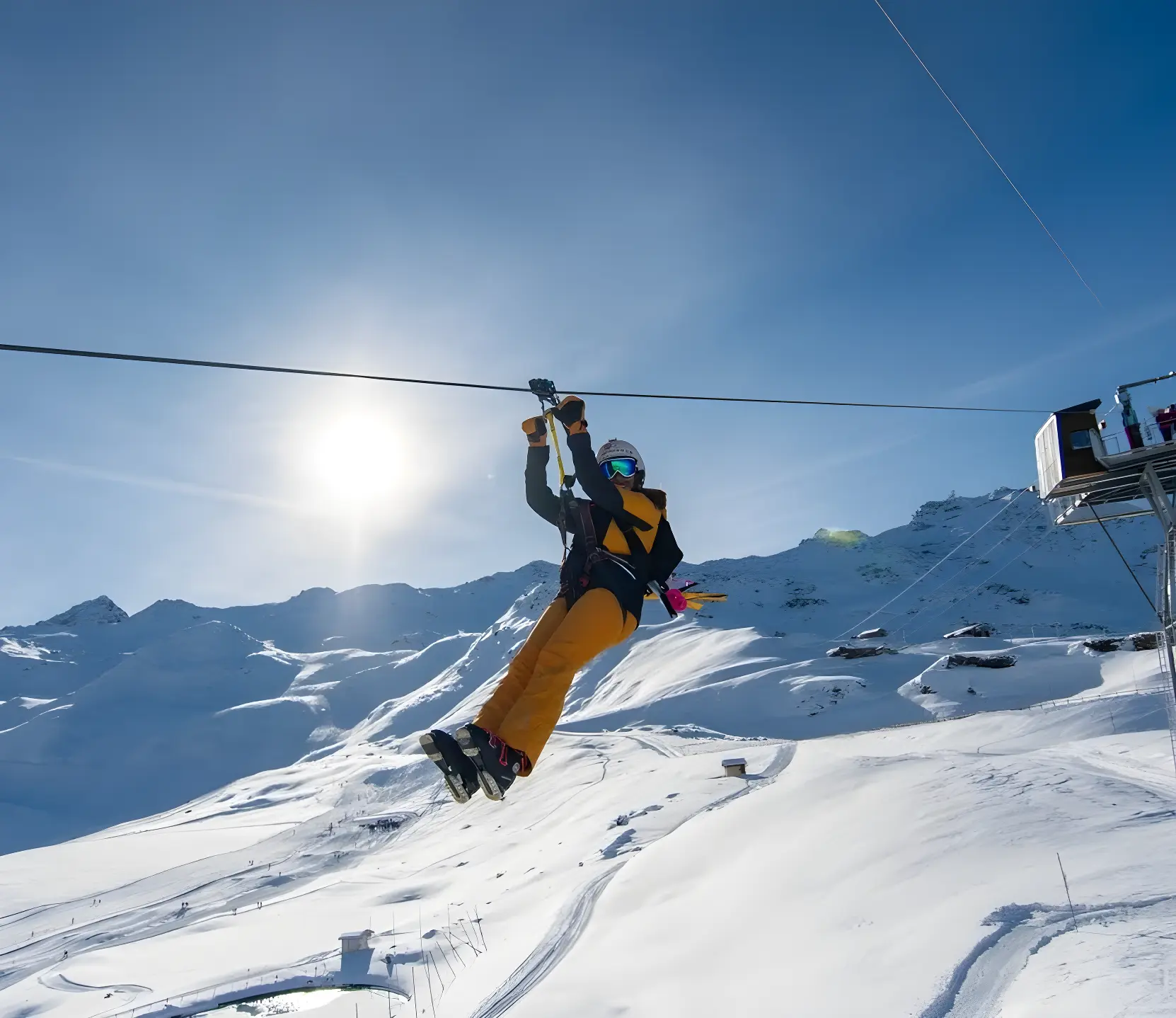 Zip-Line / Kanatla sürüşmə