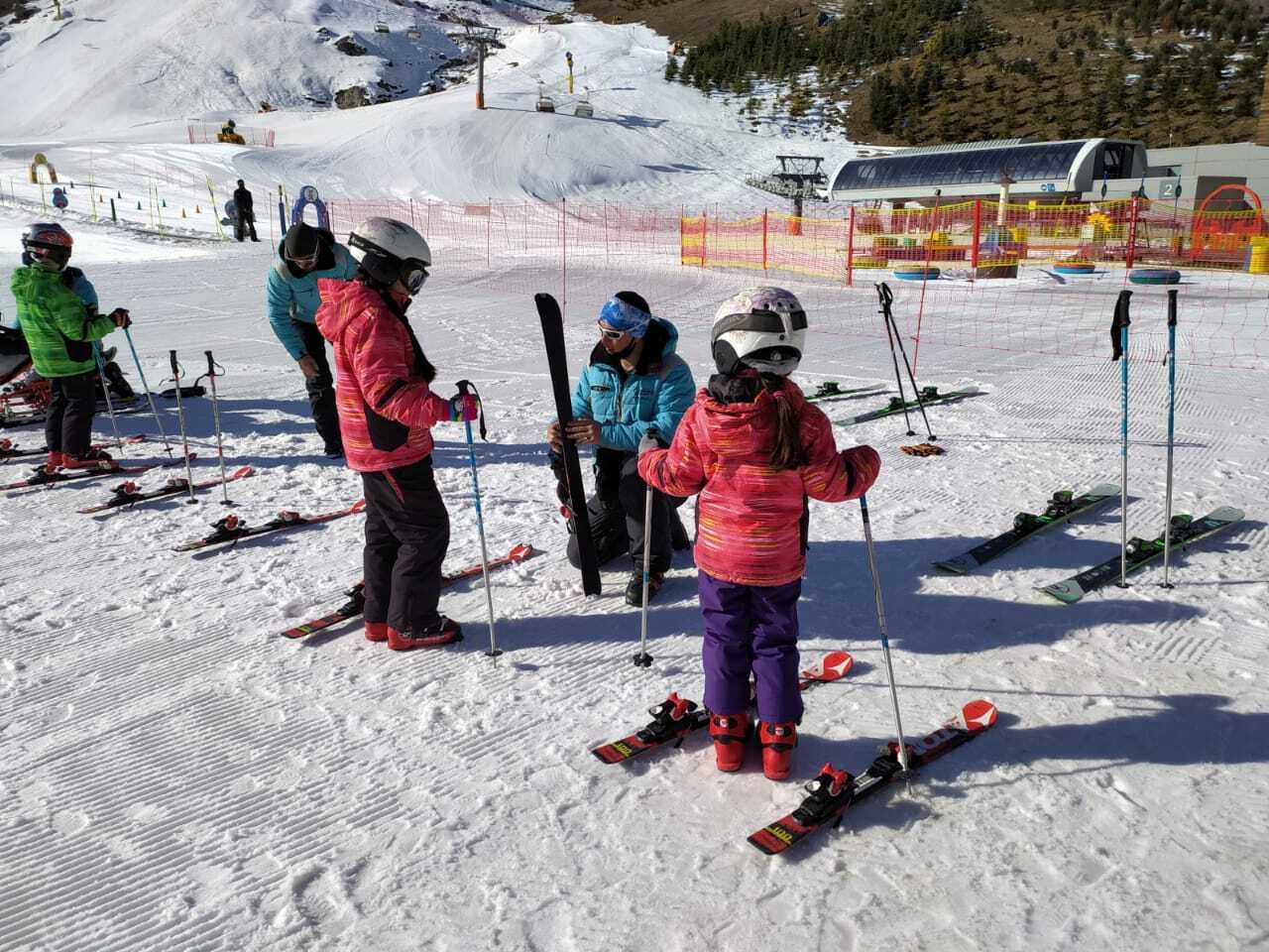 Şahdağ Turizm Mərkəzi özünün KSM siyasəti çərçivəsində Milli Paralimpiya Komitəsi ilə birgə “Uşaq Paralimpiya hərəkatına dəstək” layihəsinə start verdi.